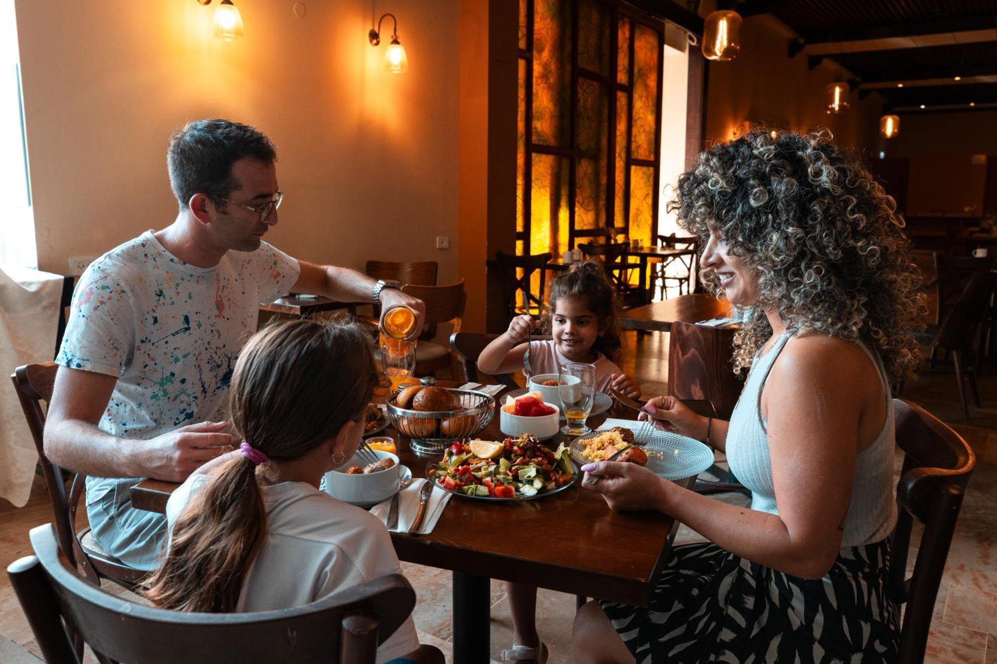 Eden Inn Zikhron Ya‘akov Luaran gambar