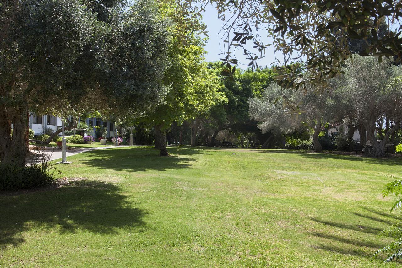 Eden Inn Zikhron Ya‘akov Luaran gambar